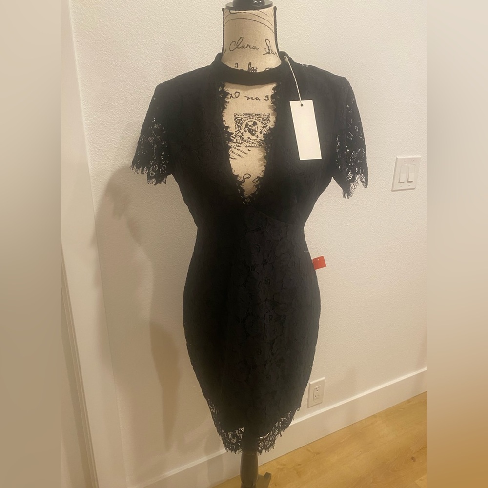Black lace dress with open back. New with tags (M) Lush Brand